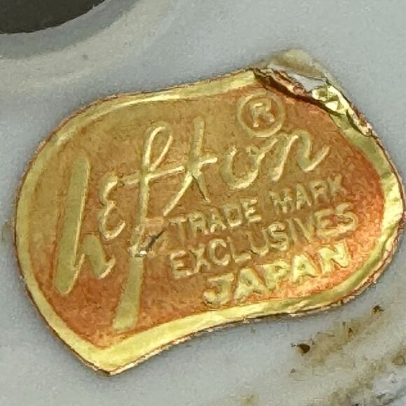 Vintage Lefton Hand-Painted Holly Berry Salt & Pepper Shakers 7955 Japan - Picture 6 of 6